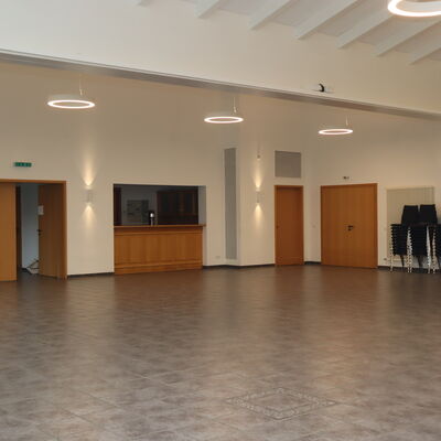 Bild vergr&ouml;&szlig;ern: Blick in den großen Saal der Haferbachhalle