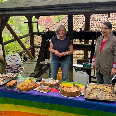 Bild vergr&ouml;&szlig;ern: Und auch das Kuchenbüffet konnte sich sehen lassen.
