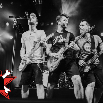 Bild vergr&ouml;&szlig;ern: Am Freitag, den 26. Juni, wird es laut, ehrlich und garantiert unrockbar: Die deutschlandweit bekannte Toten-Hosen- und Die-Ärzte-Tribute-Band „Alex im Westerland“ bringt das Festzelt zum Beben.