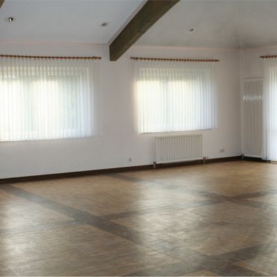 Bild vergr��ern: Dorfgemeinschaftshaus Innen _2 - Gemeindeeigene Geb�ude